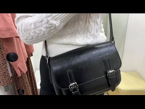 ❤️ Javna masturbacija mlade kurbe FeralBerry z dildom v garderobi ❌ Porno pri nas sl.tubsexer-porn.ru ﹏